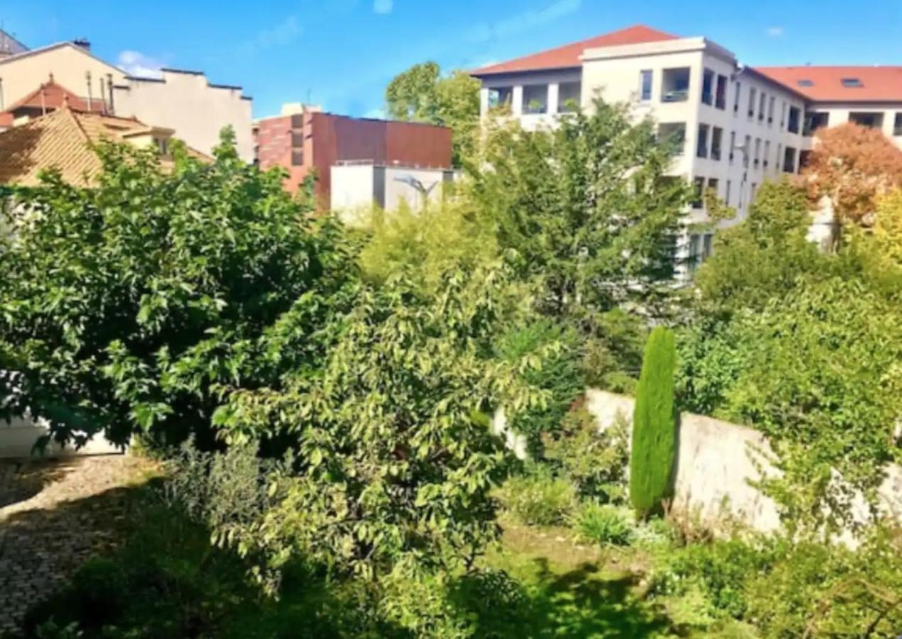 Le Balcon De Jules - Charmant Pied-A-Terre - Parking Possible Pour Vehicule De Moins De 4,40 M De Long Apartment Lyon Exterior photo